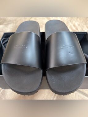 Saturdays New York City Black Slide Sandals Box Label